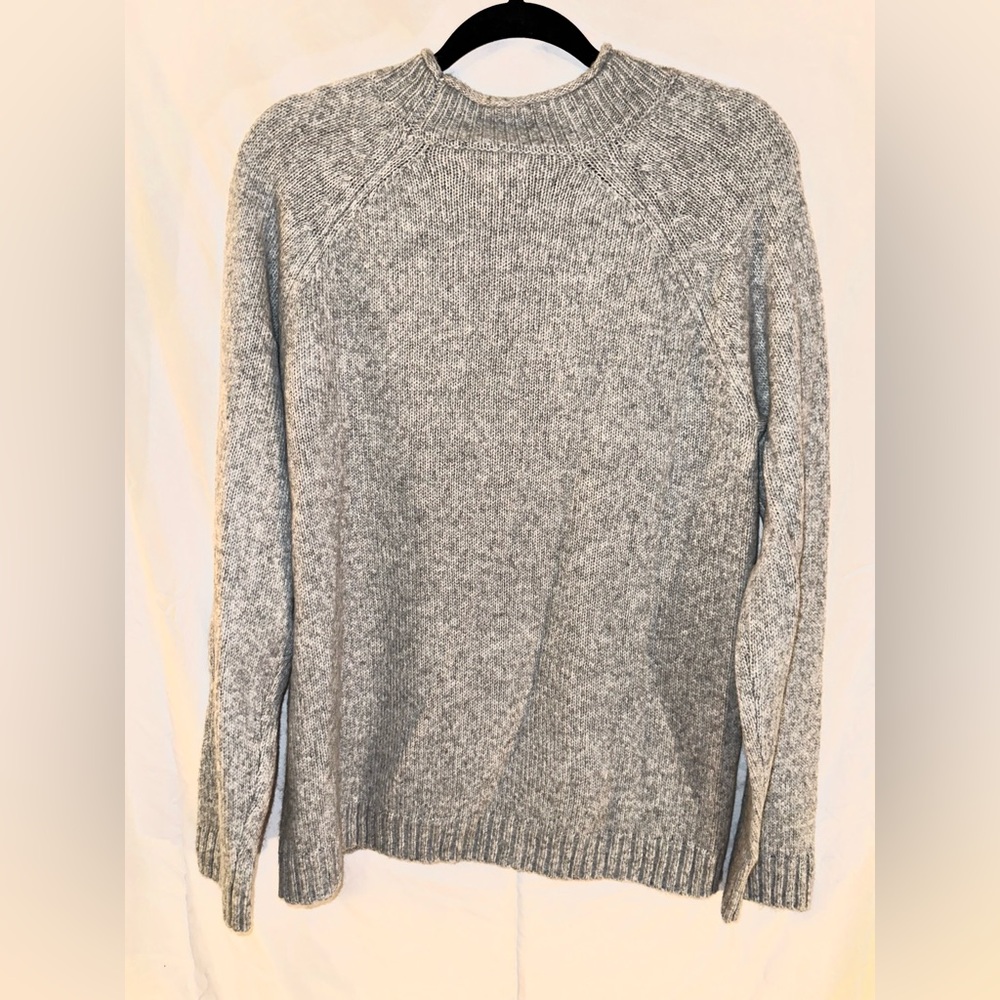 - Sweater - - Picture 3 of 3